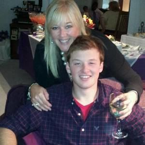 Meet your Posher, Shari